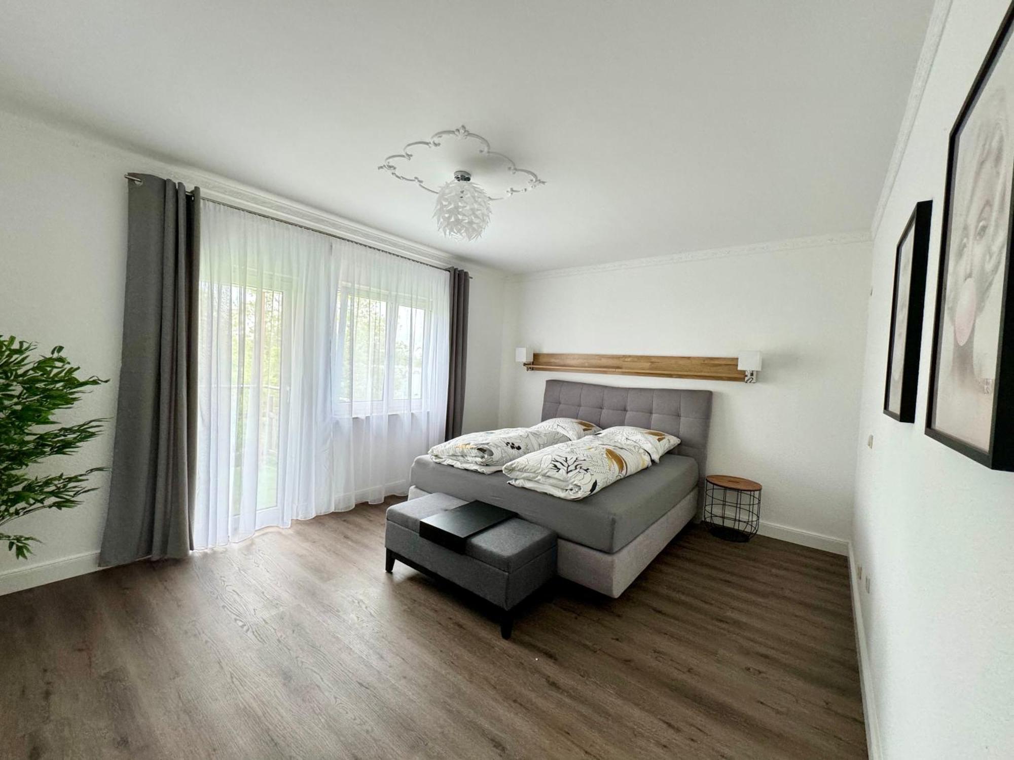 220 Qm Penthouse Wohnung Mit Fahrstuhl - Ohne Spa MHG Exteriör bild